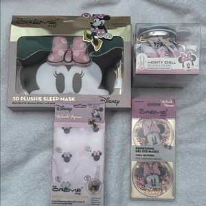 Disney Minnie Mouse Spa items.